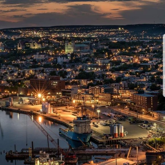 Meet your Posher, Carla - Picture 1 of 1